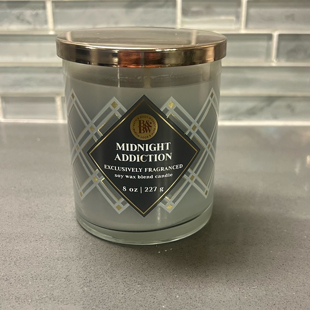Bath & Body Works Midnight Addiction Candle